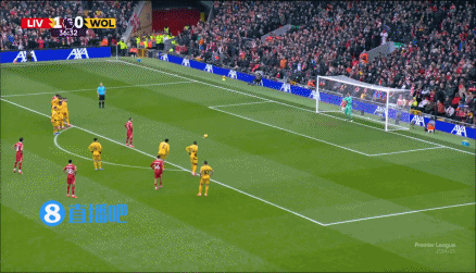 赛后保留节目！?萨拉赫晒和迪亚斯的红军进球功臣自拍照?