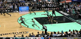 菜鸟丨卡斯尔15中10新高33分 “大方脑袋”科利尔15+13连中关键球